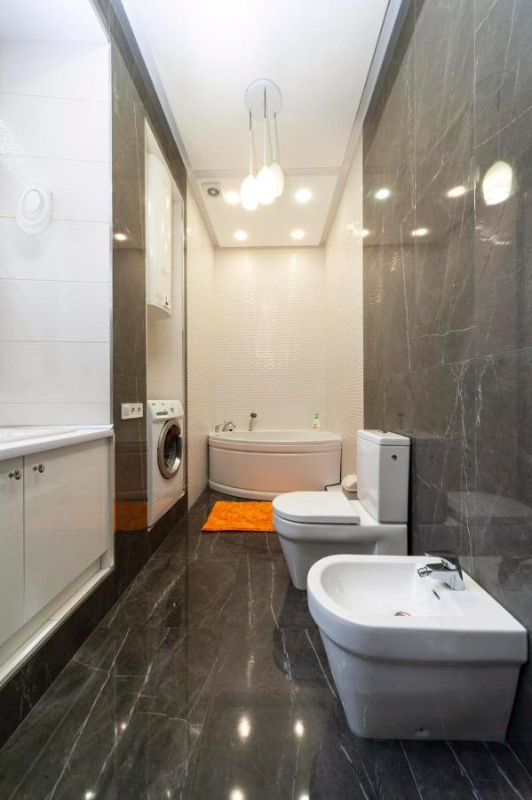 Apartamento Vip Студио На Дерибасовской Odesa Exterior foto